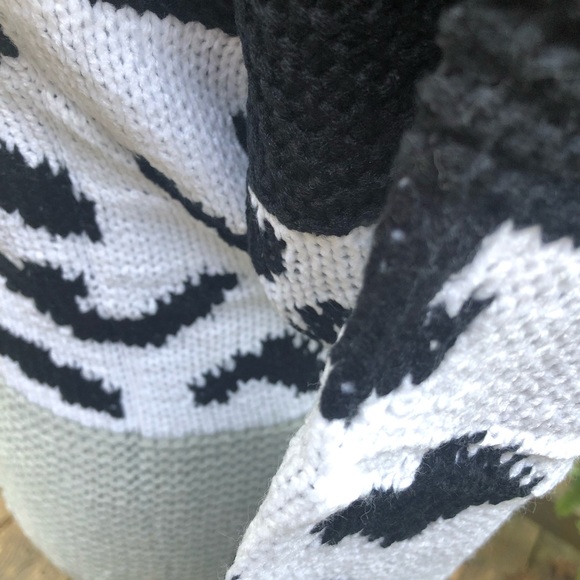 Chunky knit sweater - Picture 7 of 13